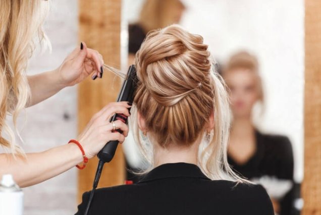 Coiffure de cheveux et élégance