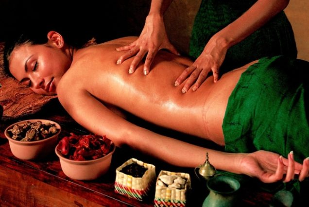 Massage relaxant aux Huiles Essentiels